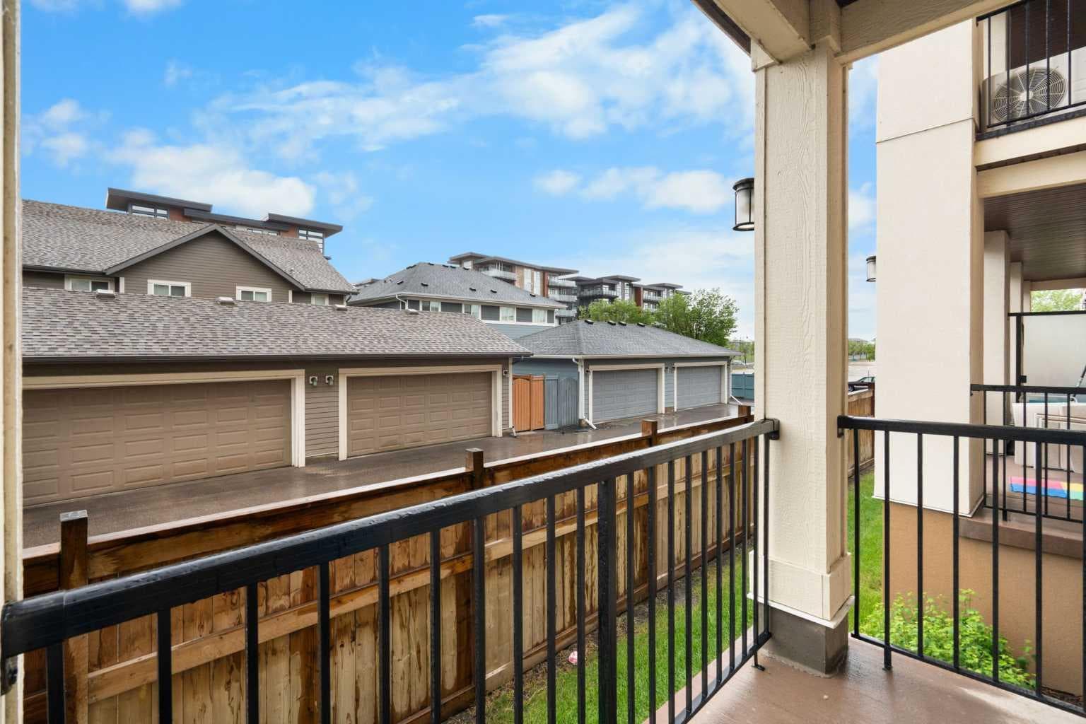 112, 30 Mahogany Mews SE
