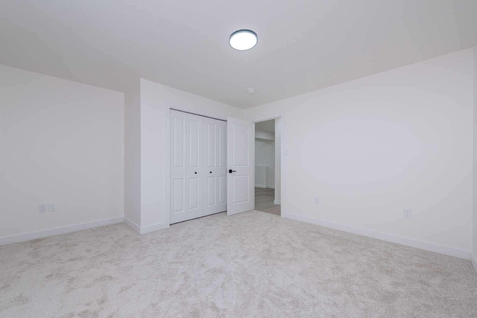 93 Coral Reef Crescent NE
