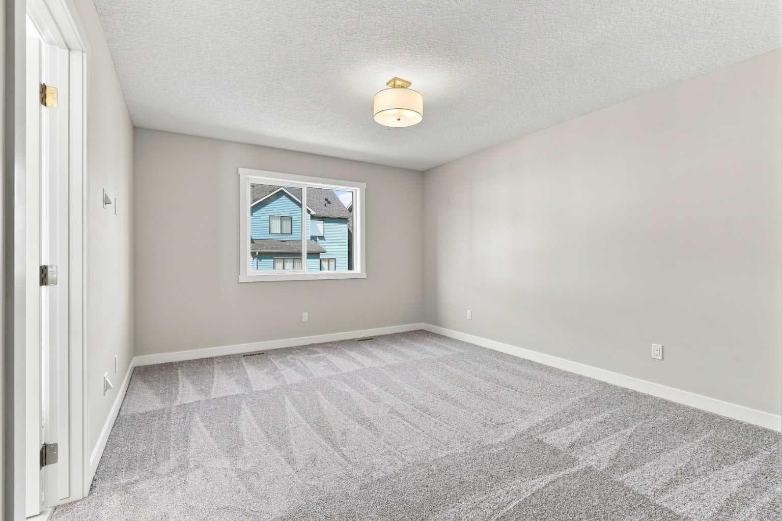 266 Heartwood Gardens SE