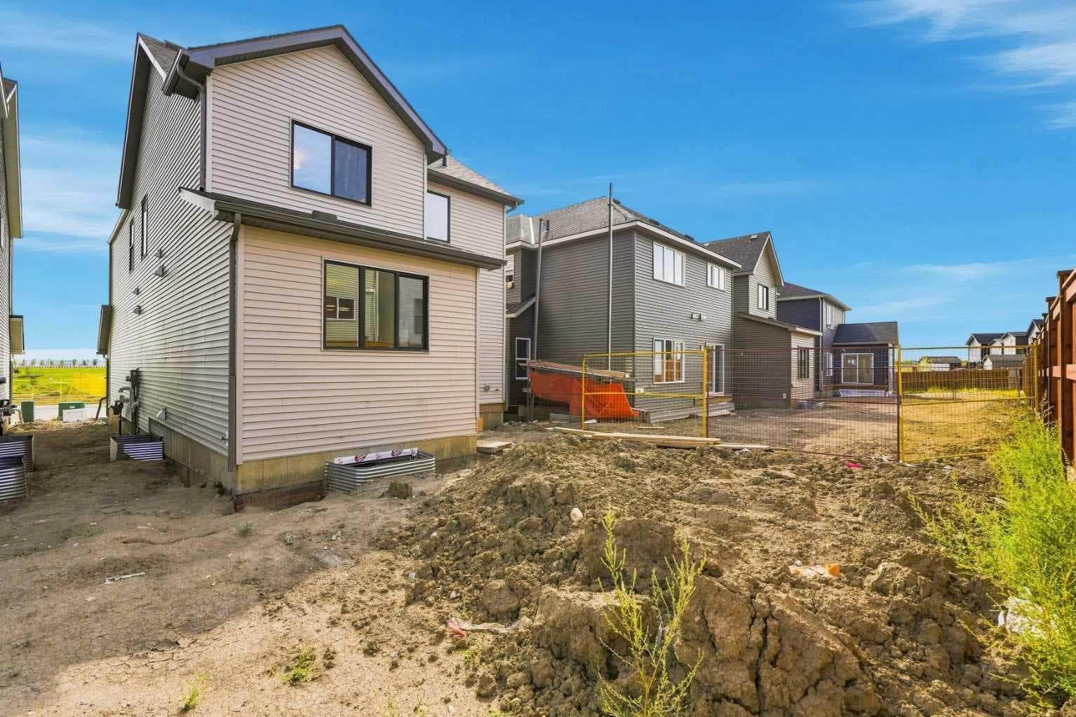 266 Heartwood Gardens SE