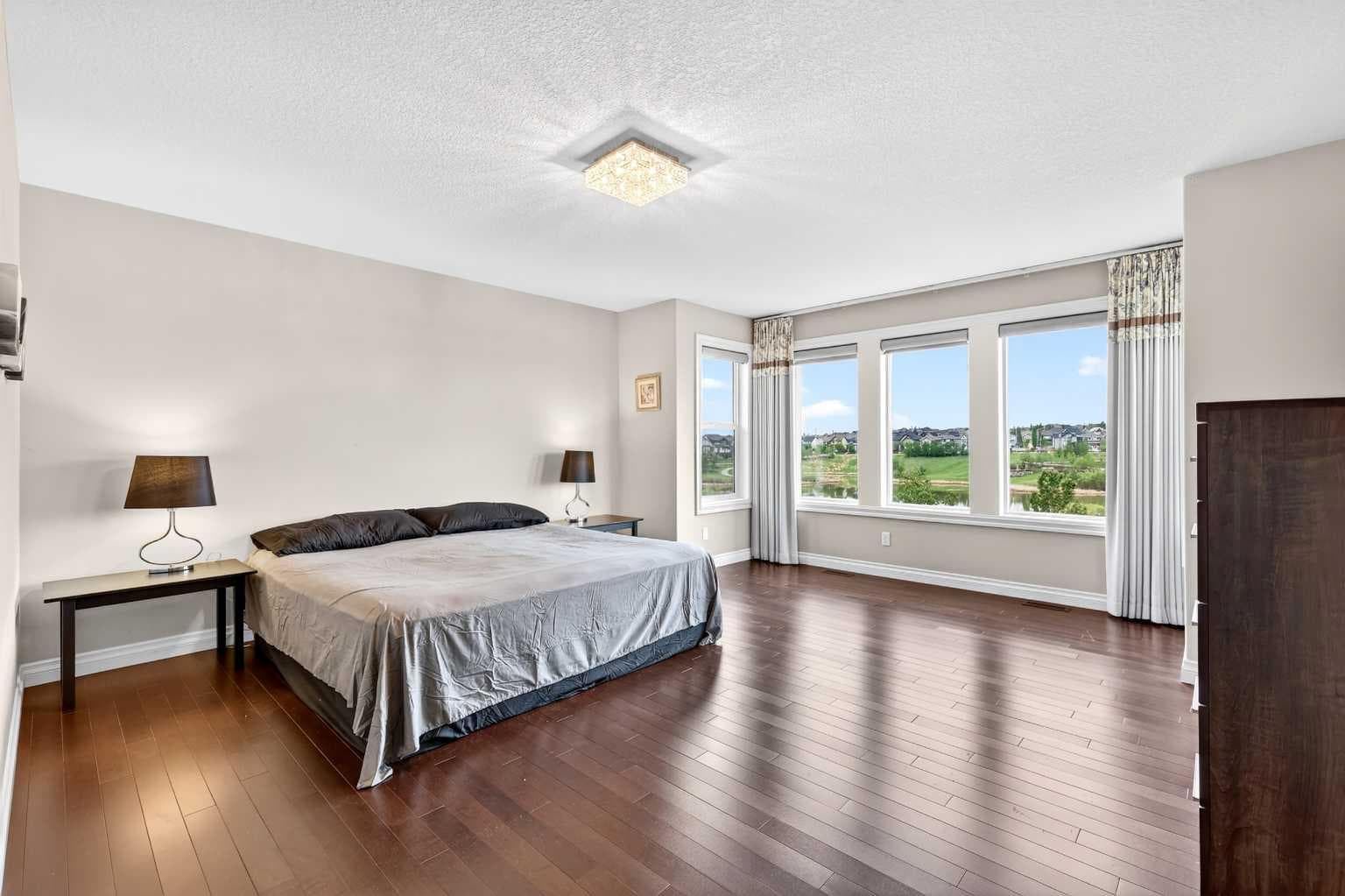 149 Marquis View SE