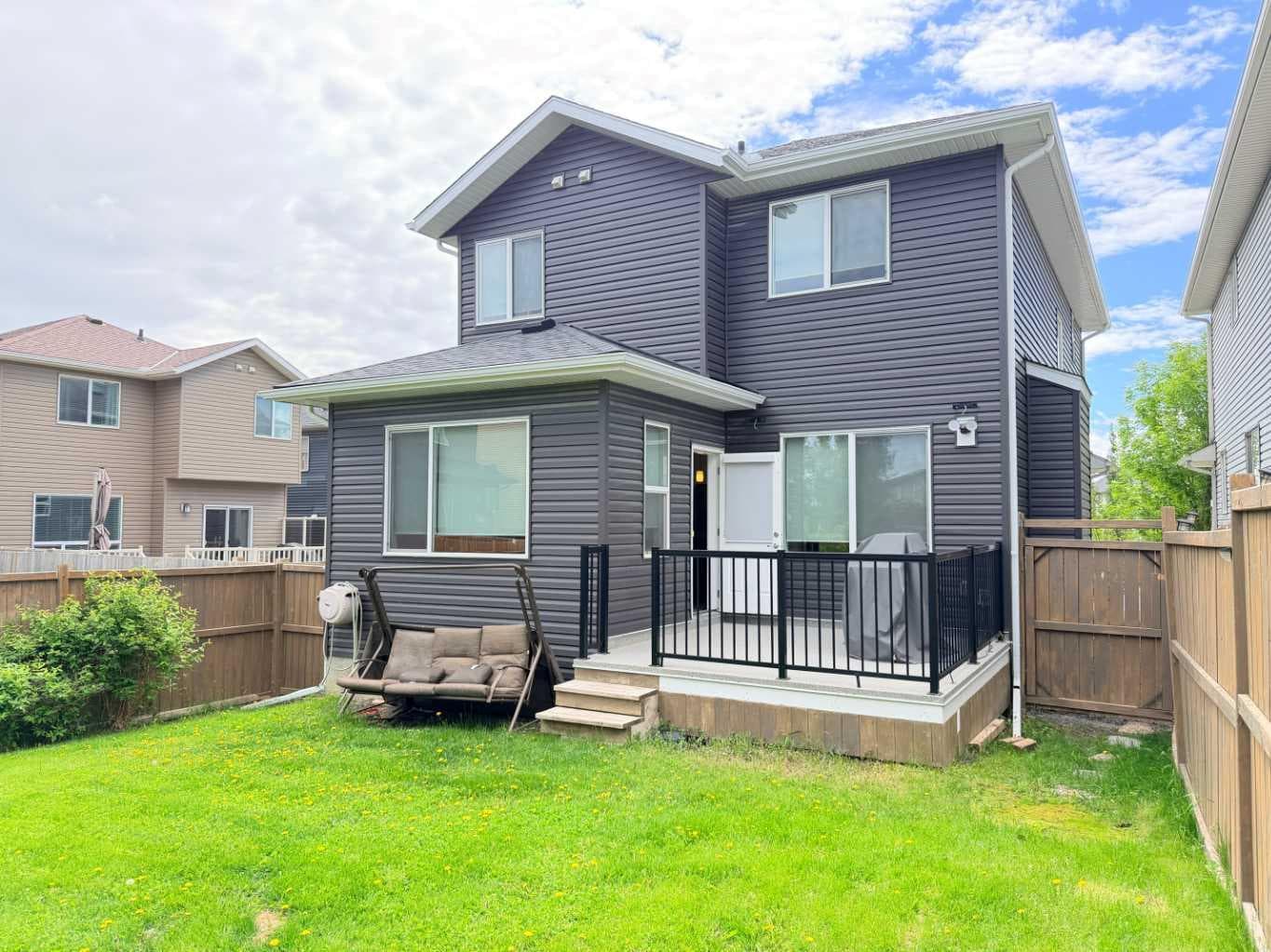 252 Nolancliff Crescent NW