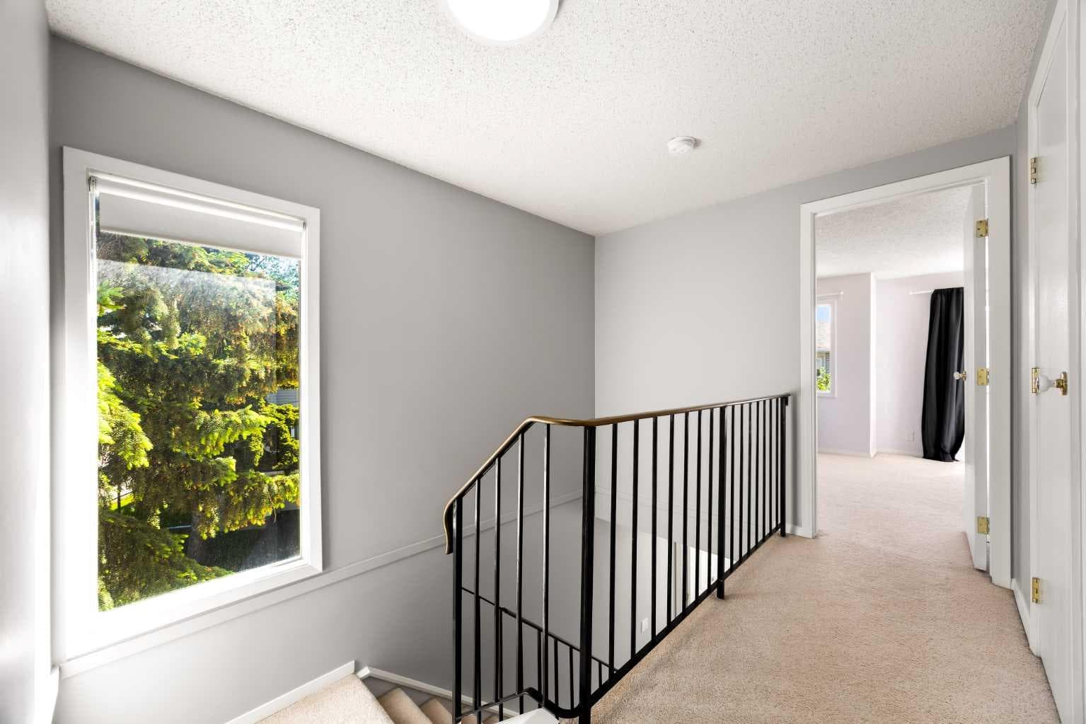 723 Queenston Terrace SE