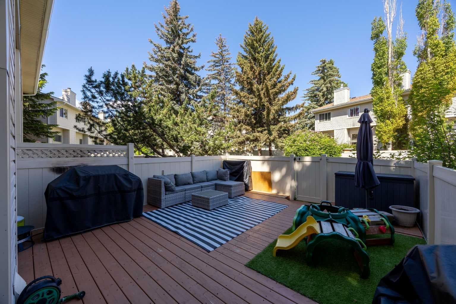 723 Queenston Terrace SE