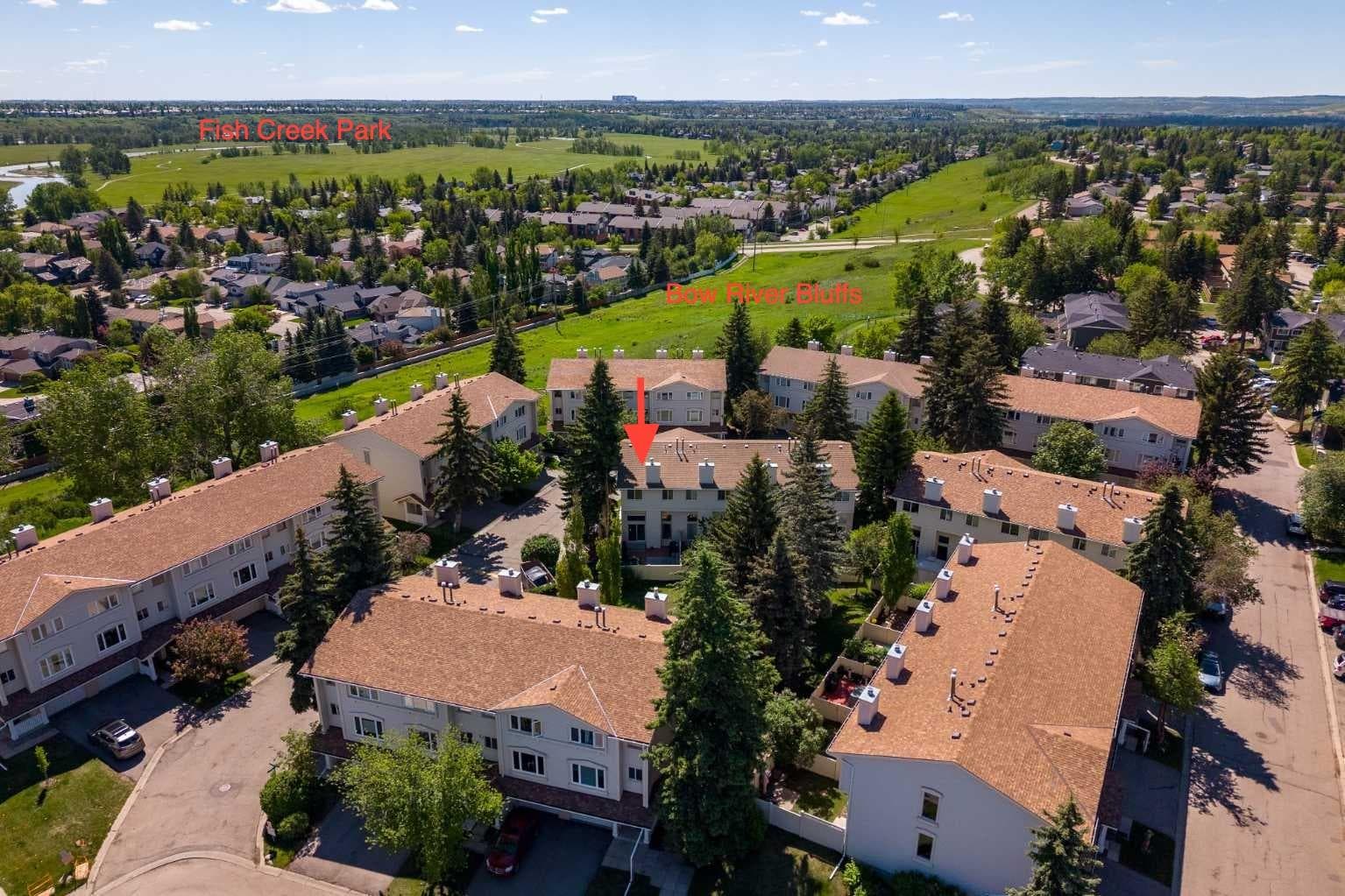 723 Queenston Terrace SE