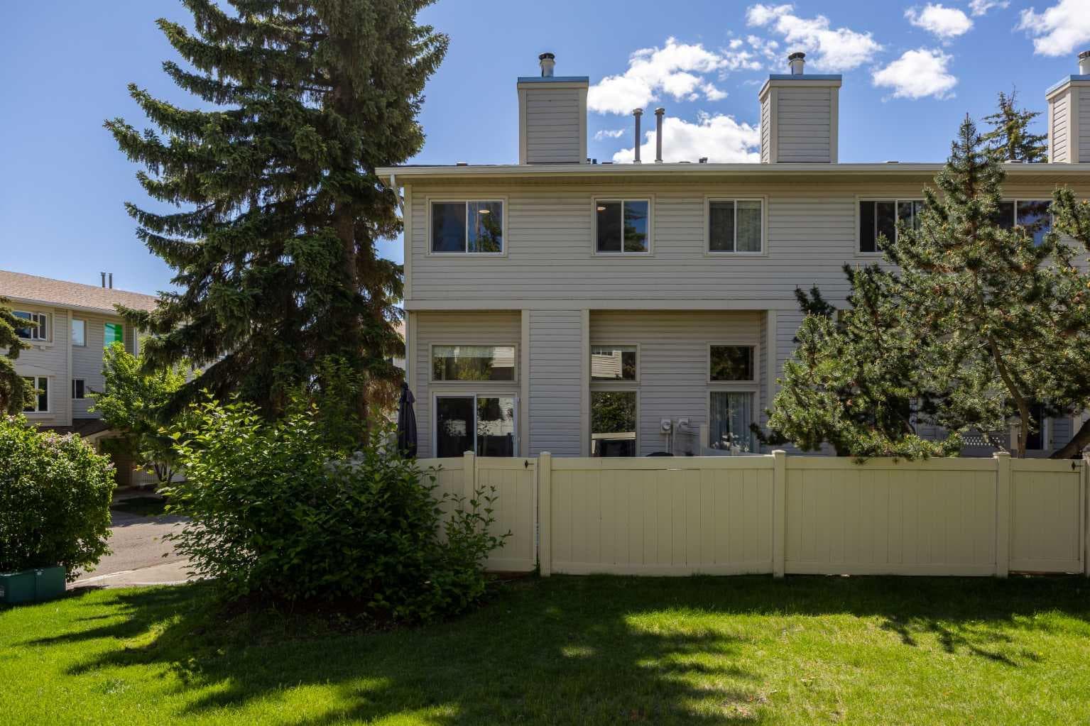 723 Queenston Terrace SE