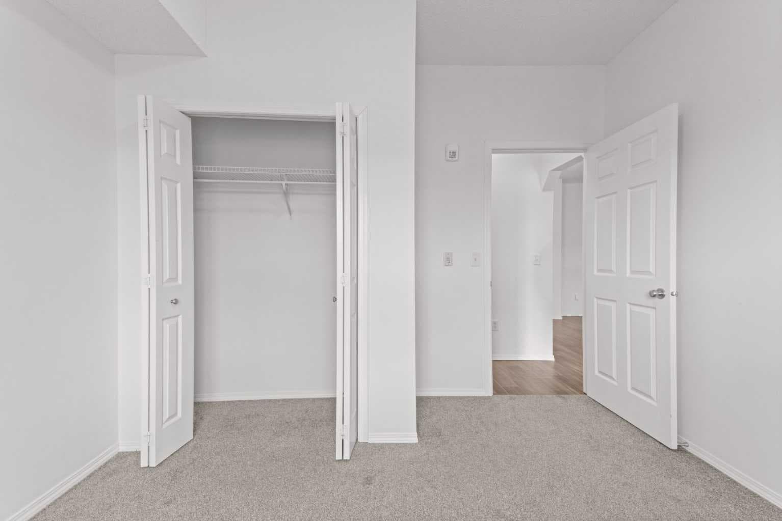 3304, 70 Panamount Drive NW