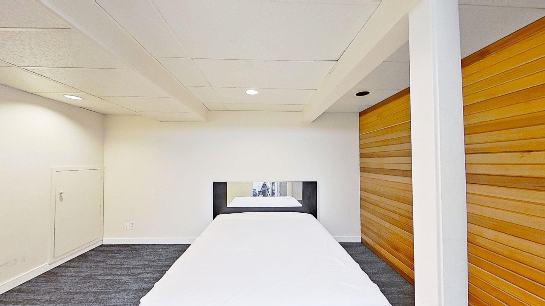 101, 1305 Glenmore Trail 