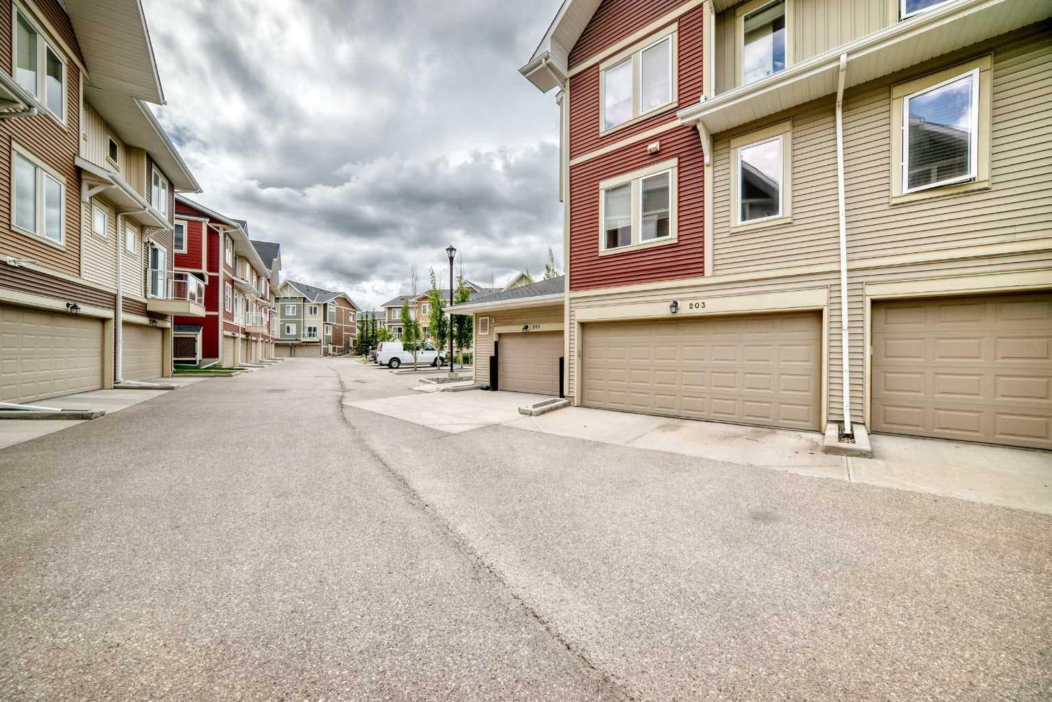 203 Auburn Meadows Walk SE