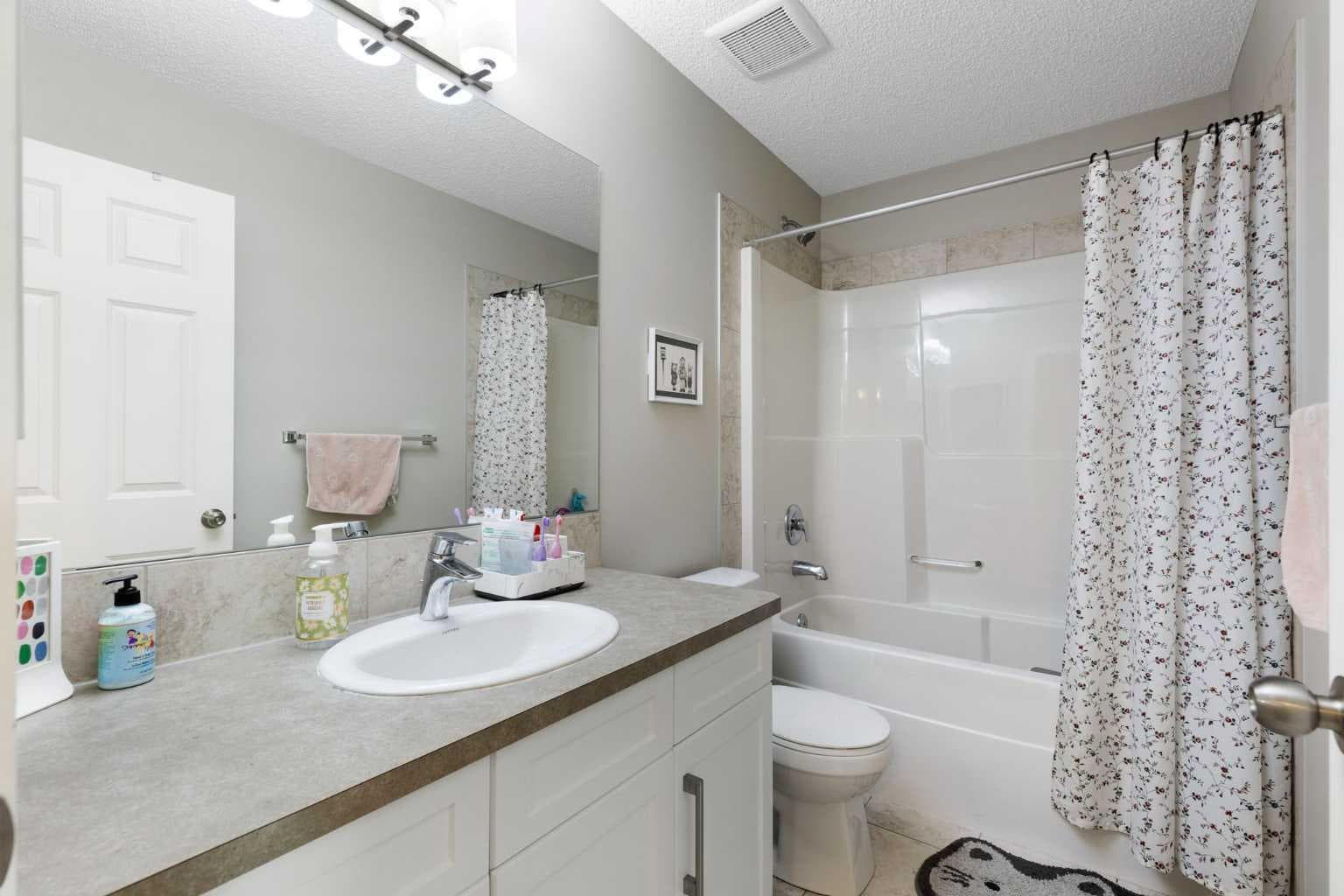 362 Legacy Village Way SE