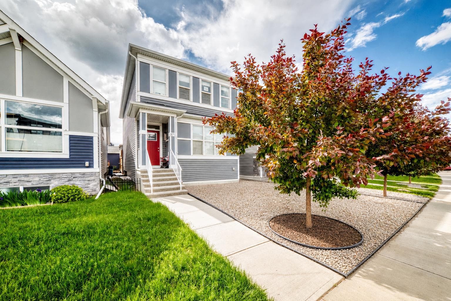 571 Seton Circle SE