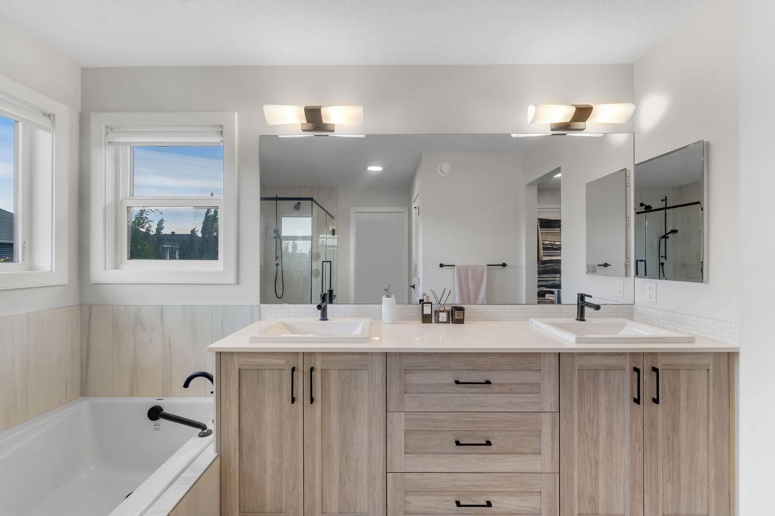 720 Midtown Drive SW