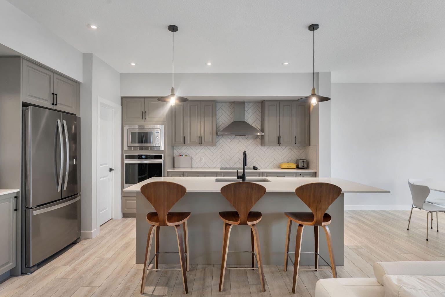 720 Midtown Drive SW