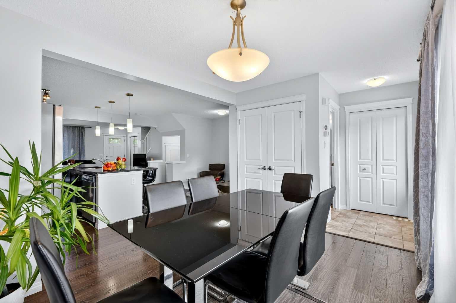 58 Auburn Crest Green SE