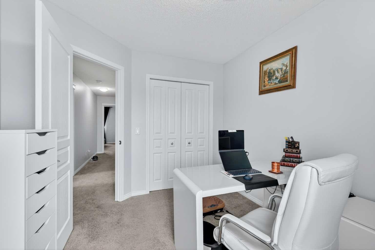58 Auburn Crest Green SE