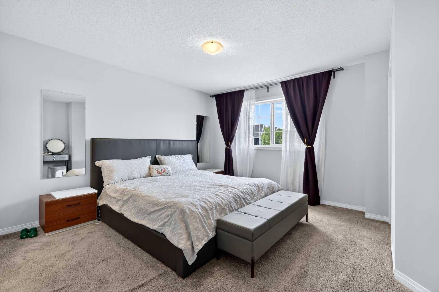 58 Auburn Crest Green SE