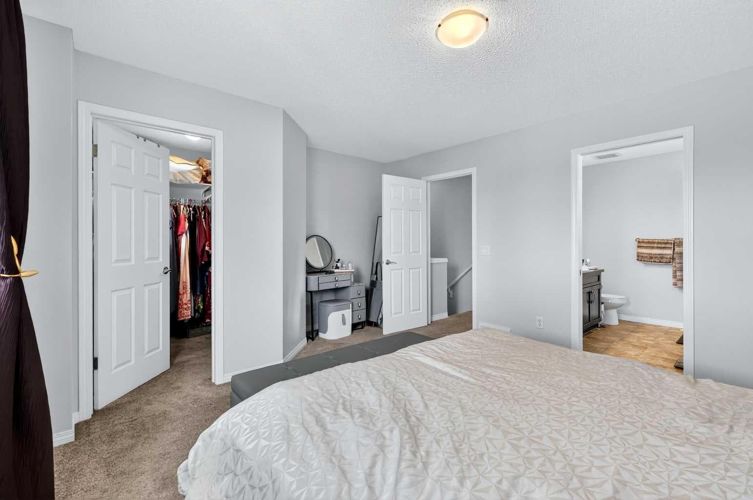 58 Auburn Crest Green SE