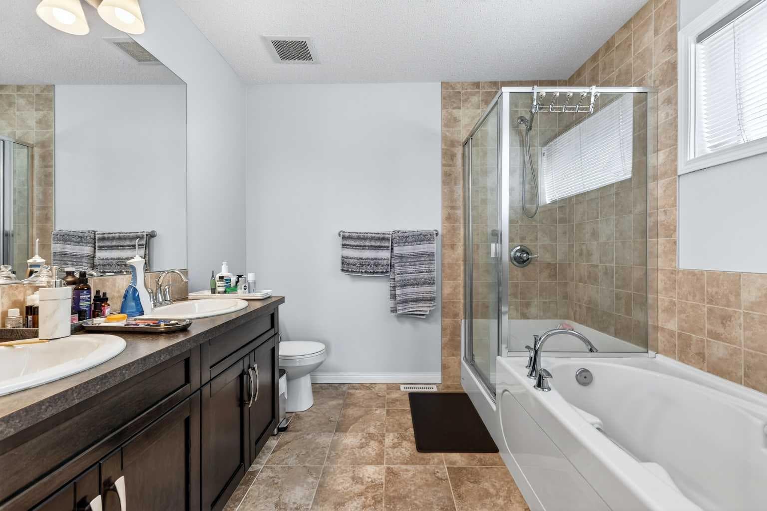 58 Auburn Crest Green SE