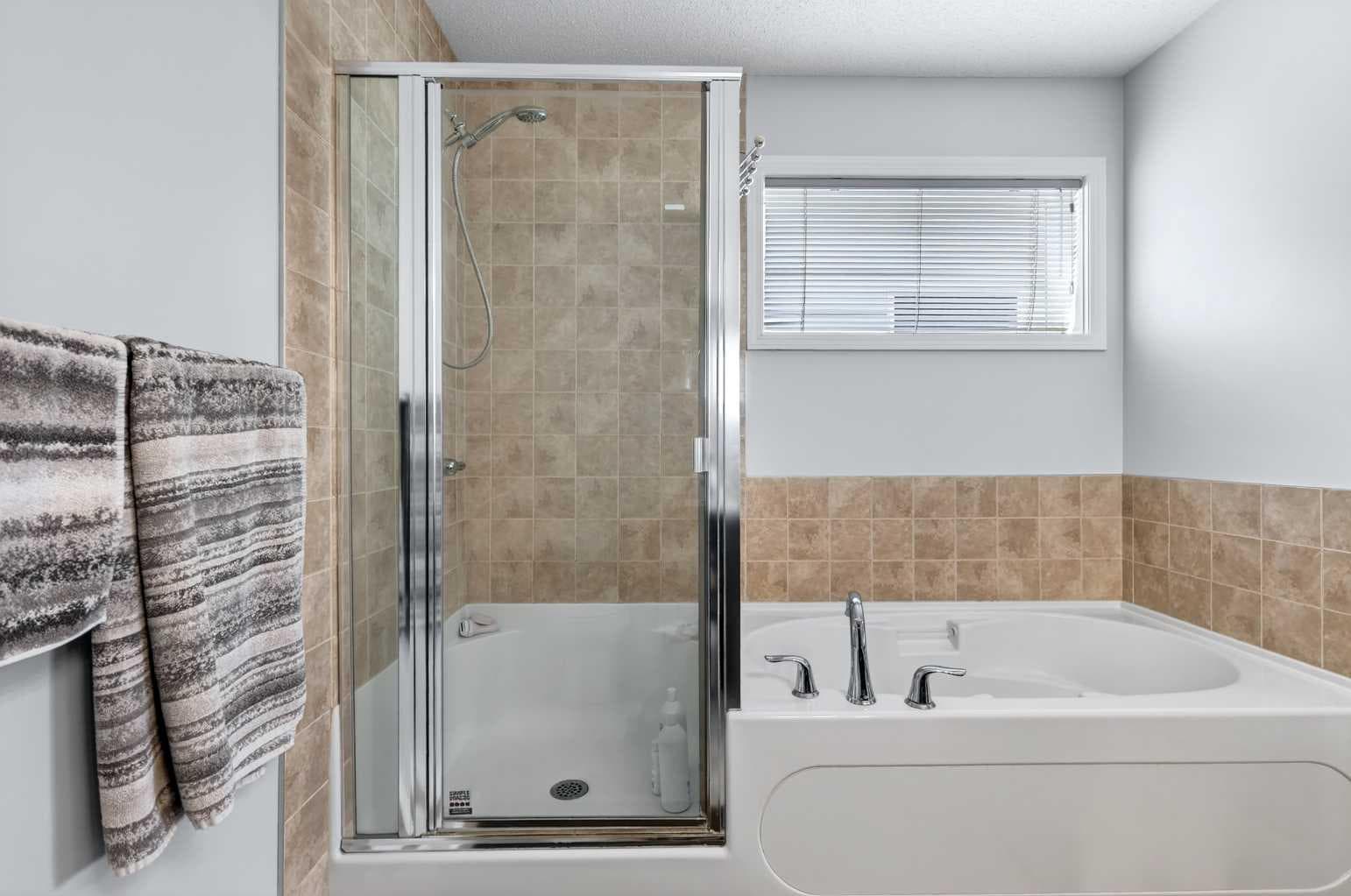 58 Auburn Crest Green SE