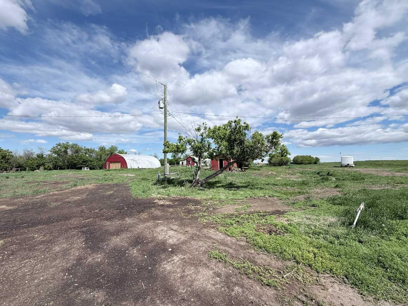 263080 Township Road 270A  