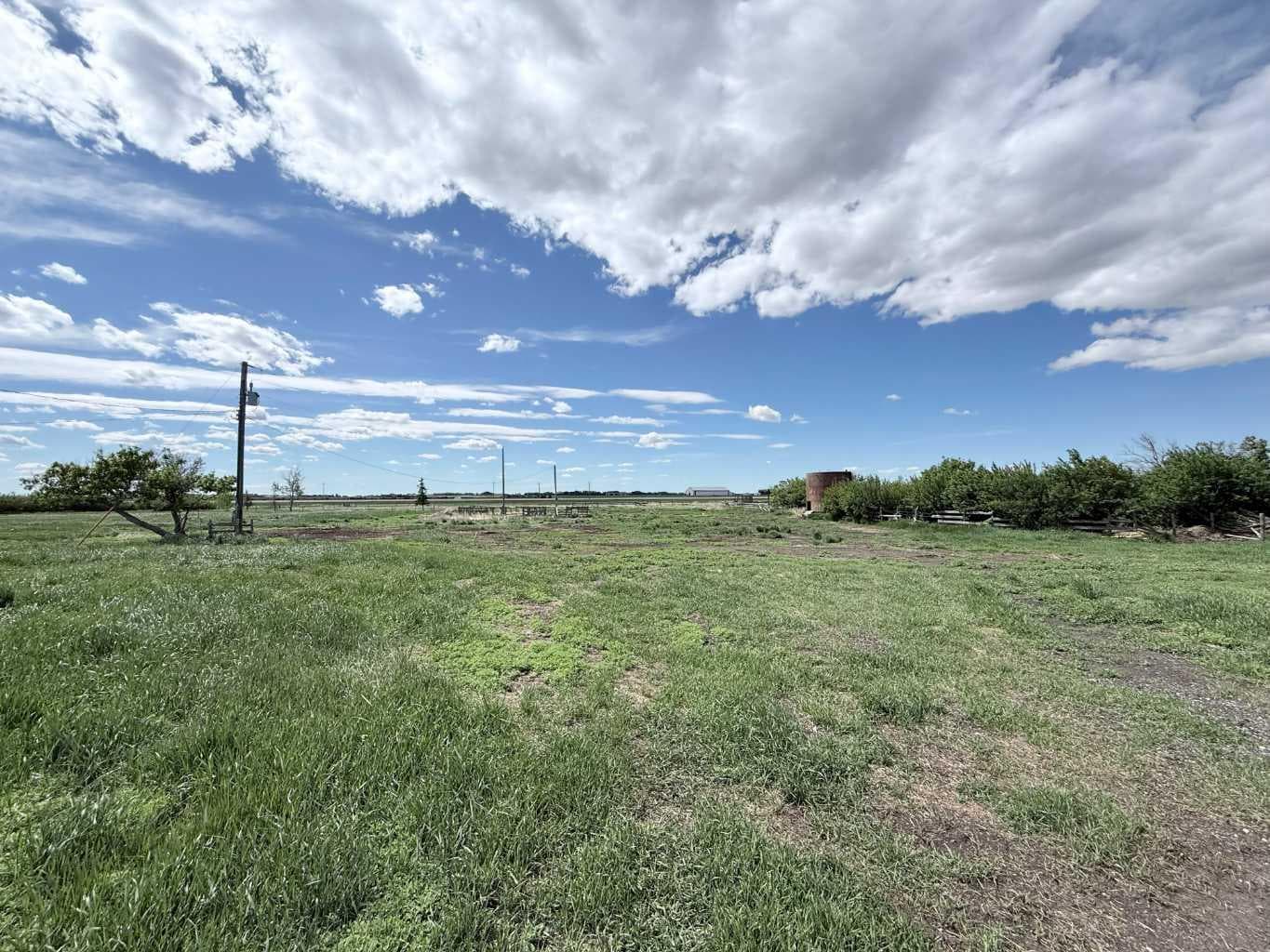 263080 Township Road 270A  