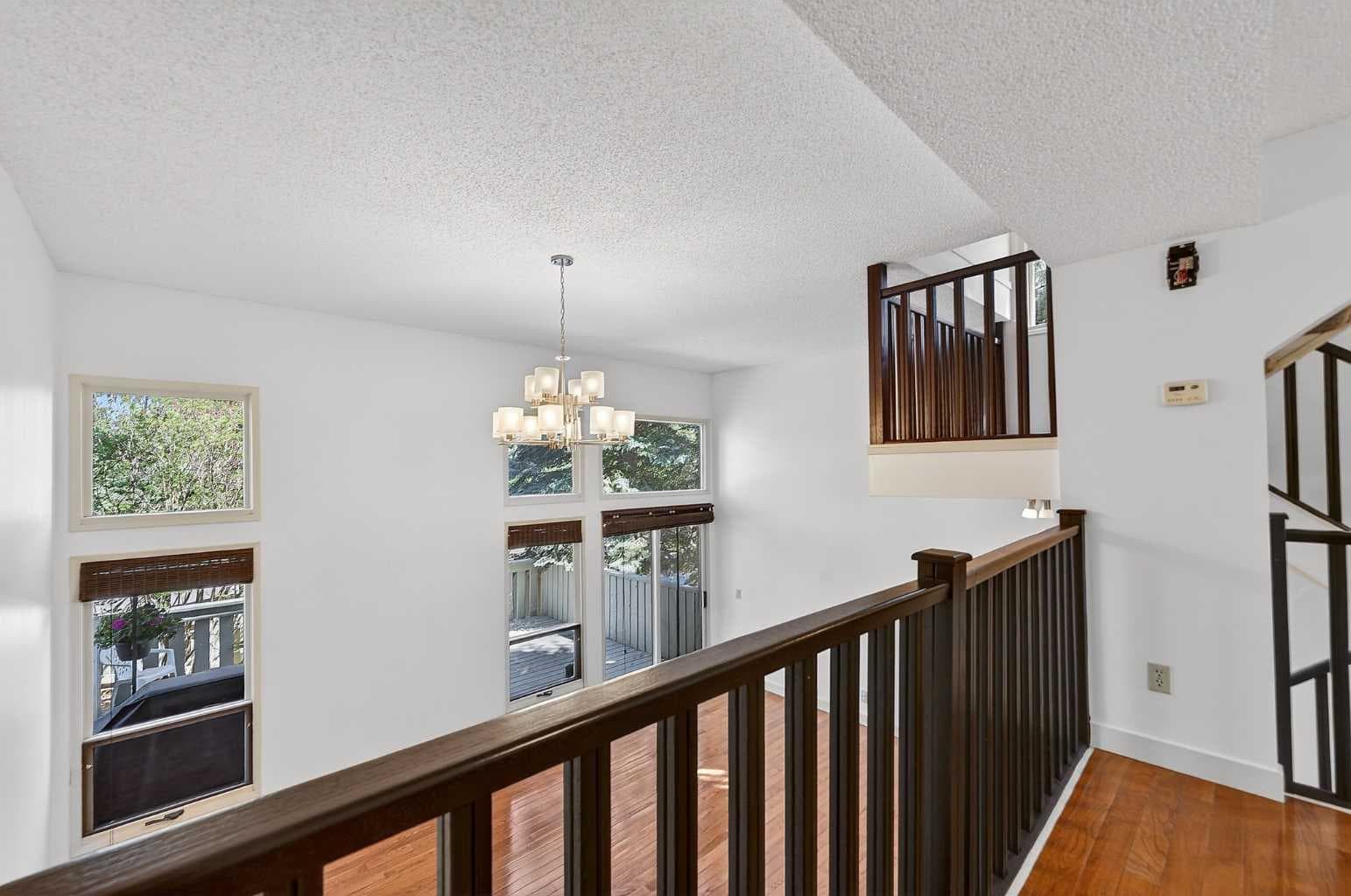 1, 185 Woodridge Drive SW