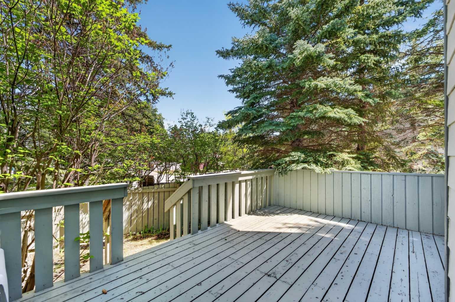 1, 185 Woodridge Drive SW