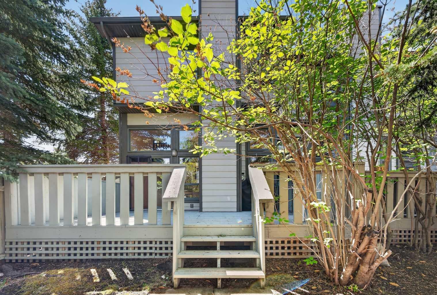 1, 185 Woodridge Drive SW