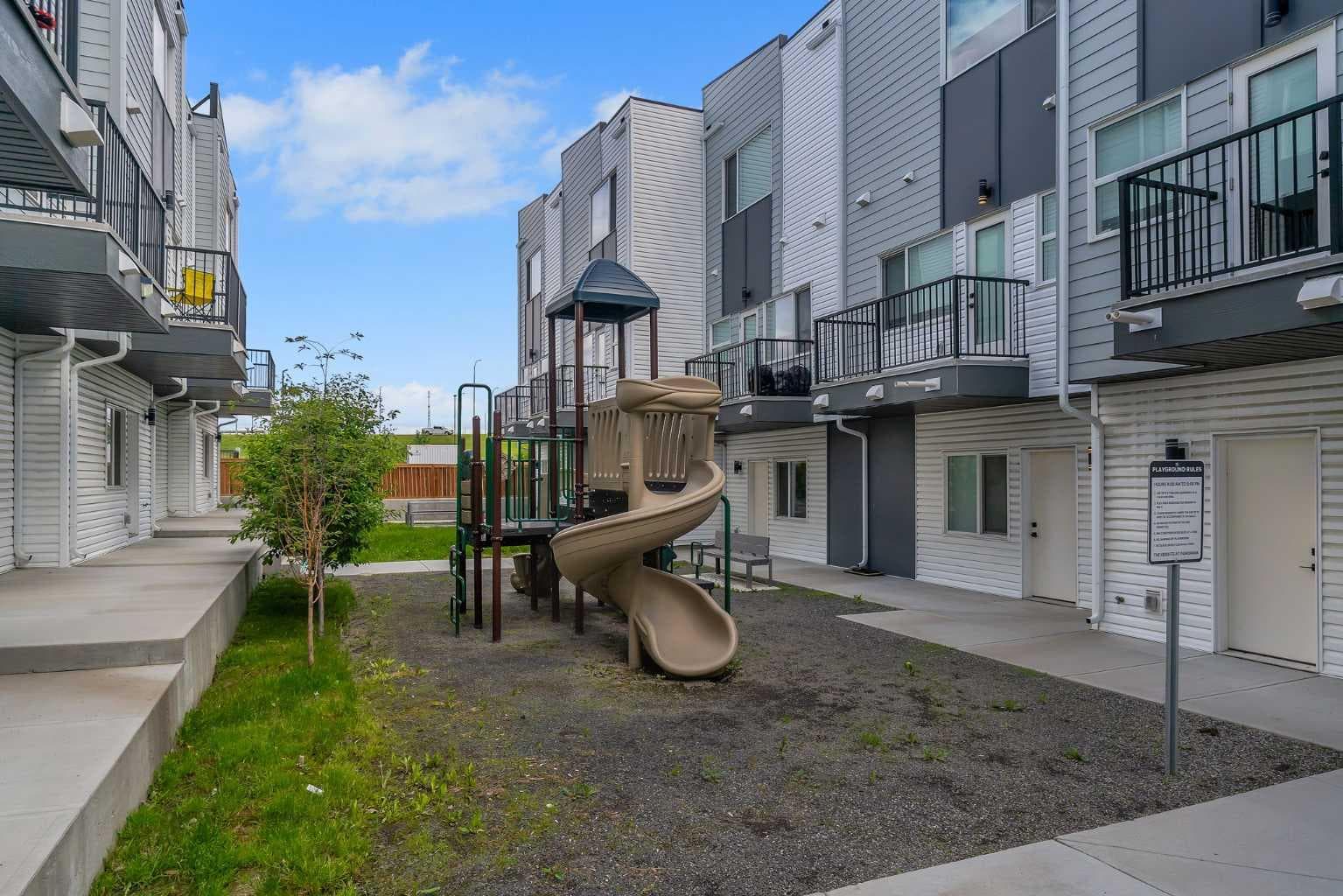 208, 101 Panatella Square NW