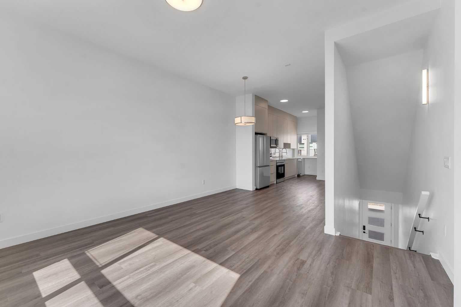 208, 101 Panatella Square NW