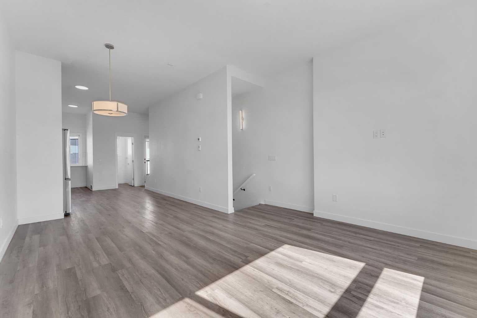 403, 101 Panatella Square NW