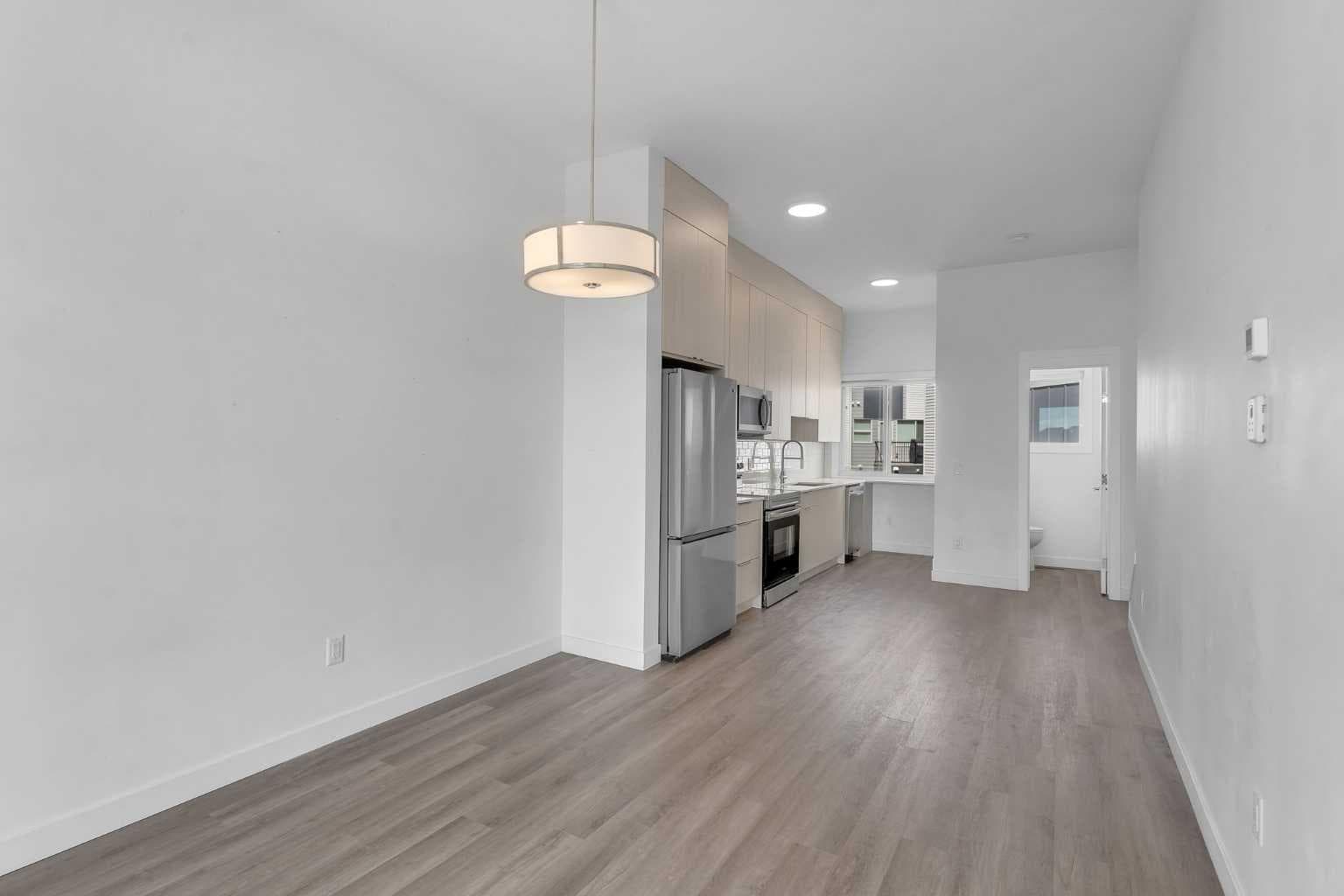 403, 101 Panatella Square NW