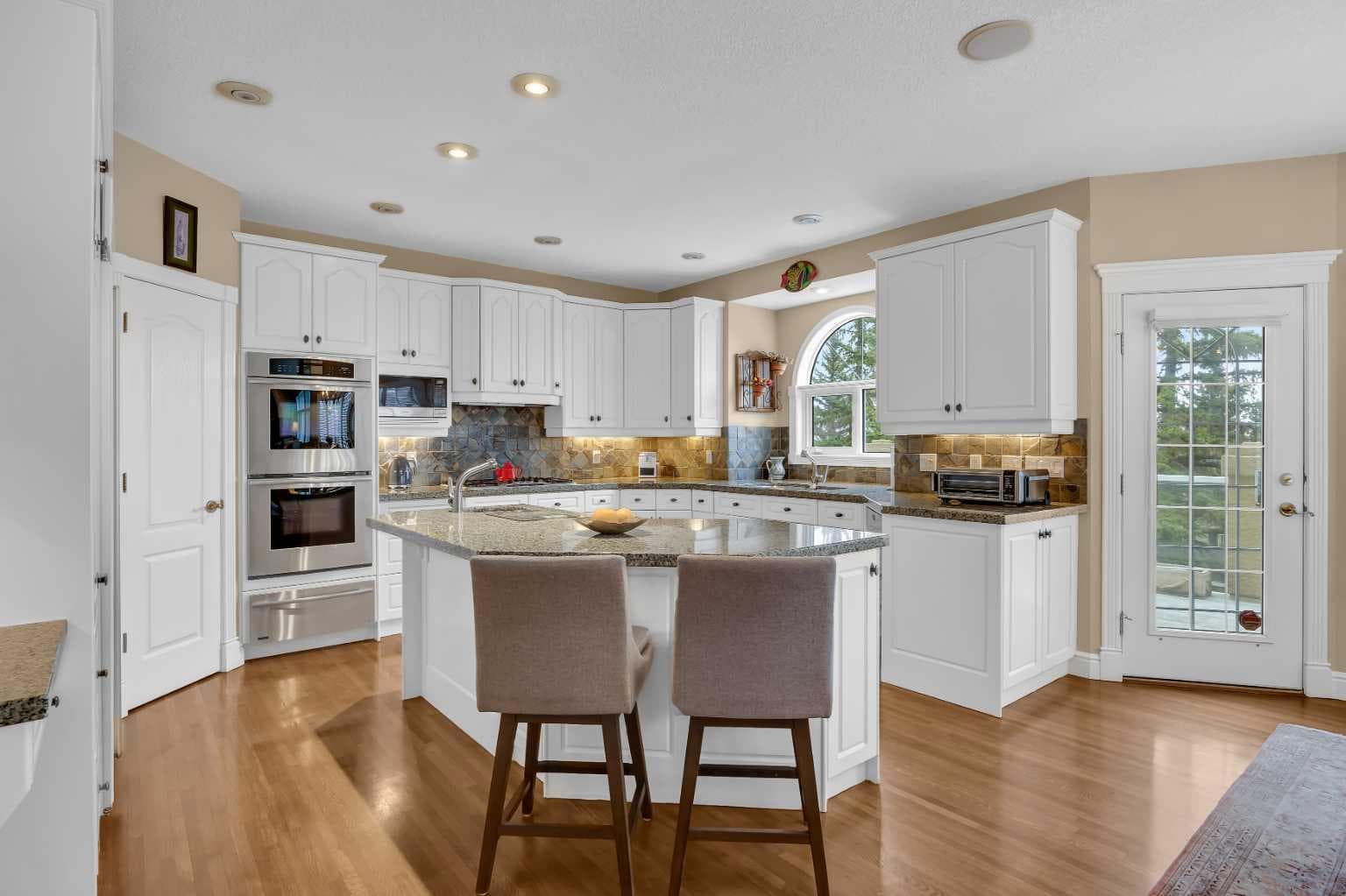 216 Evergreen Heath SW