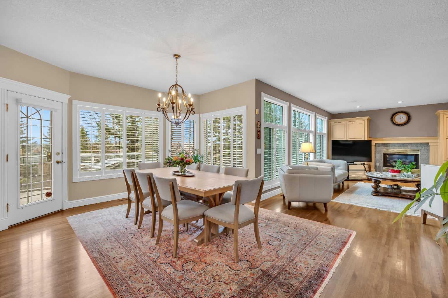 216 Evergreen Heath SW