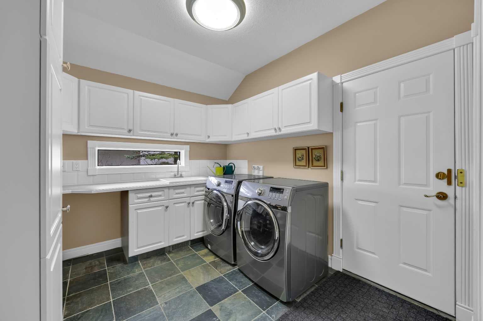216 Evergreen Heath SW