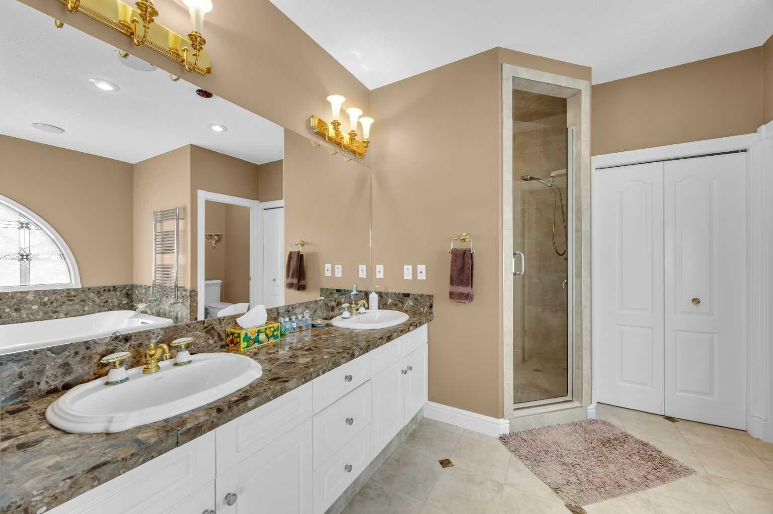 216 Evergreen Heath SW