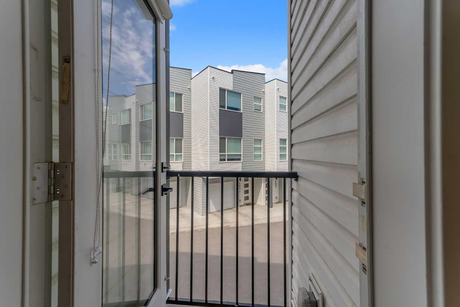 406, 101 Panatella Square NW