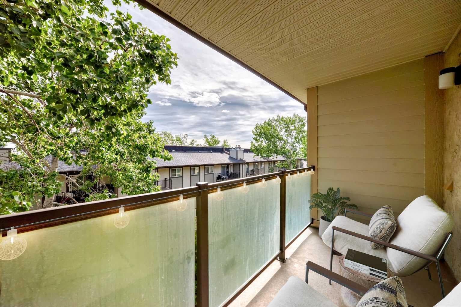 3301, 393 Patterson Hill SW