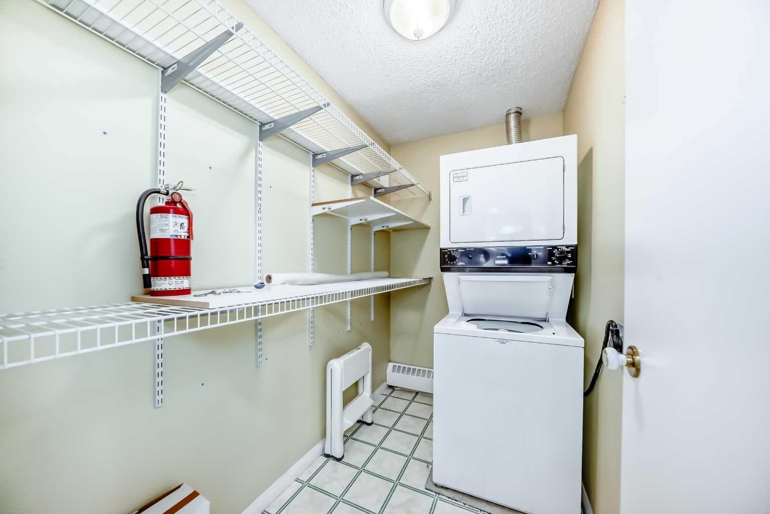 3301, 393 Patterson Hill SW