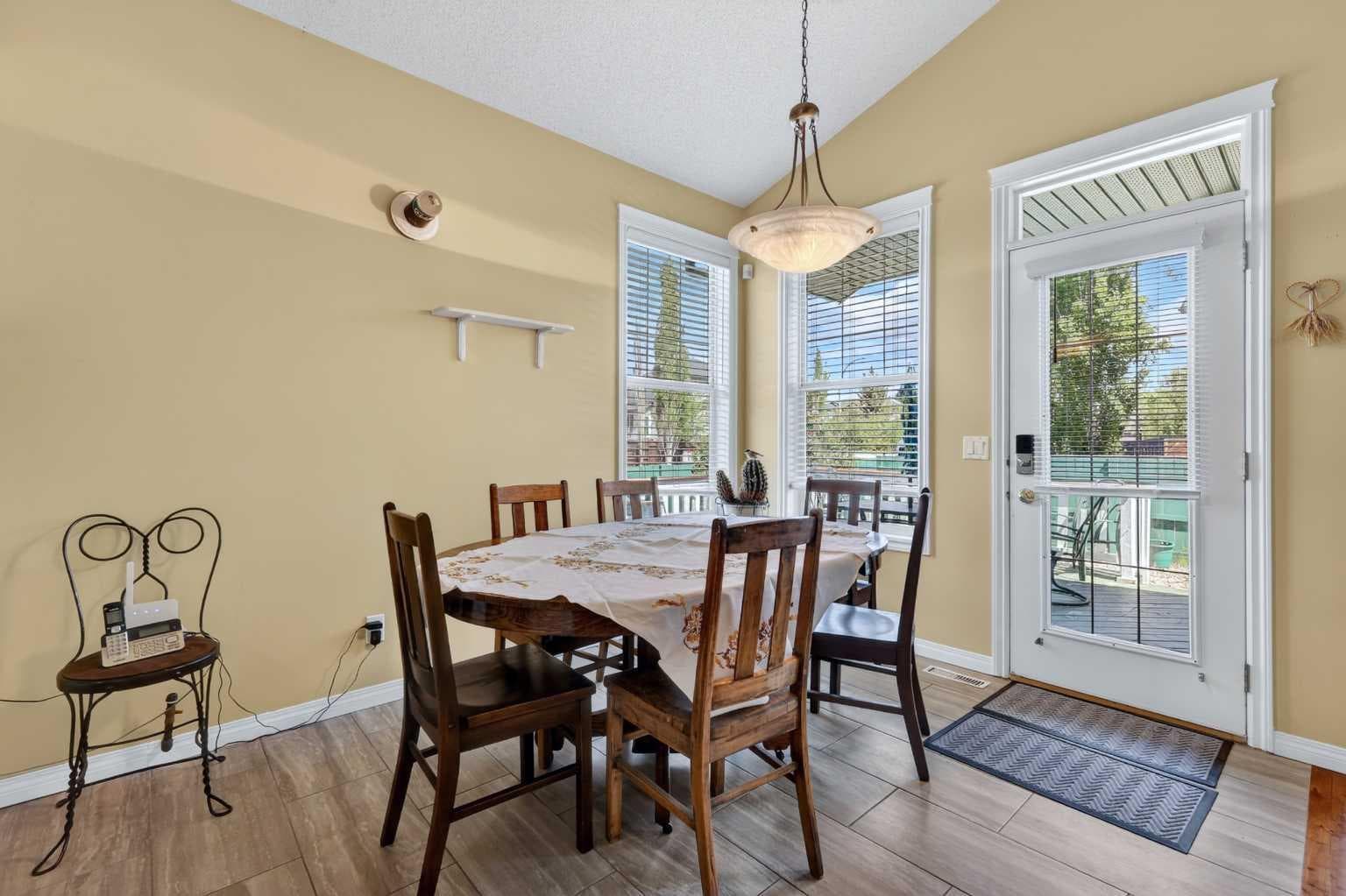 118 Invermere Drive Drive 