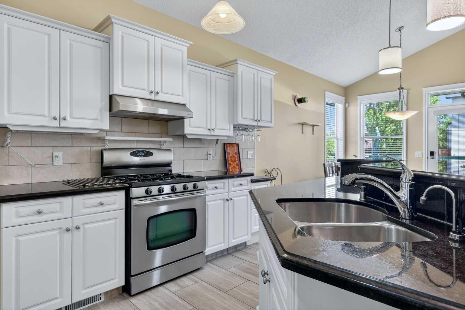 118 Invermere Drive Drive 