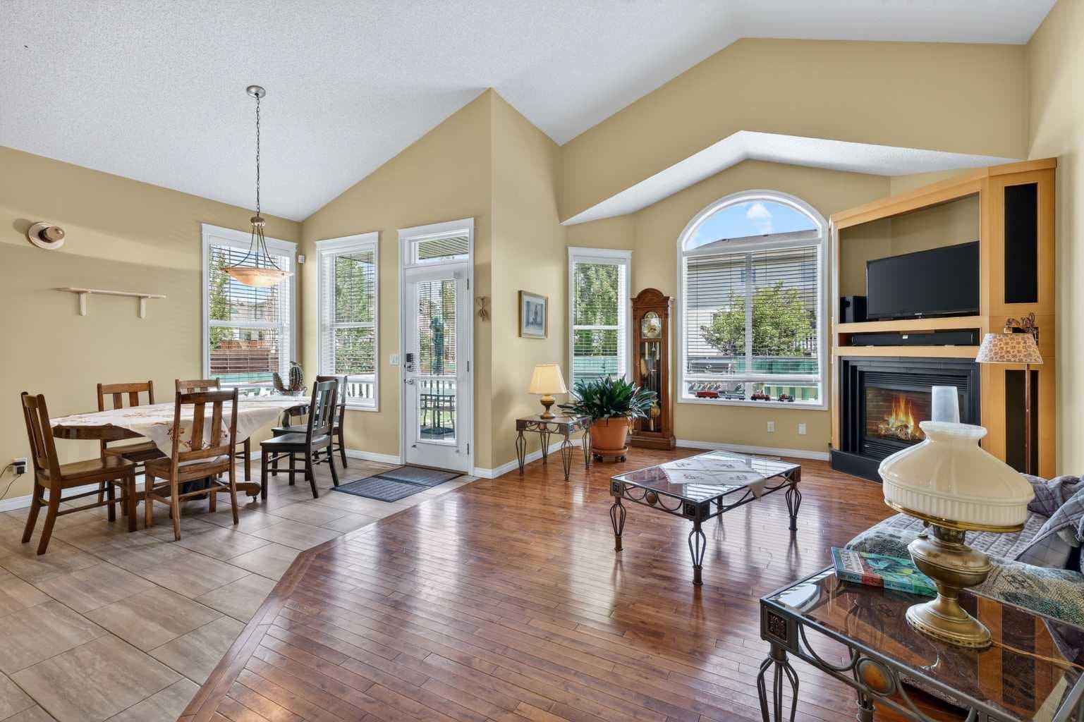 118 Invermere Drive Drive 