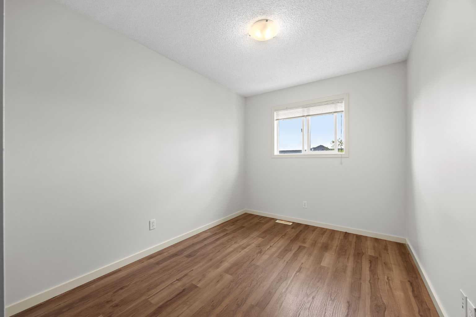 27 Panatella Villas NW
