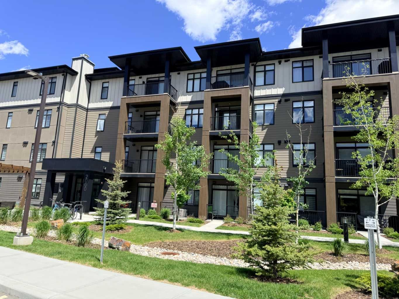 2207, 200 Seton Circle SE