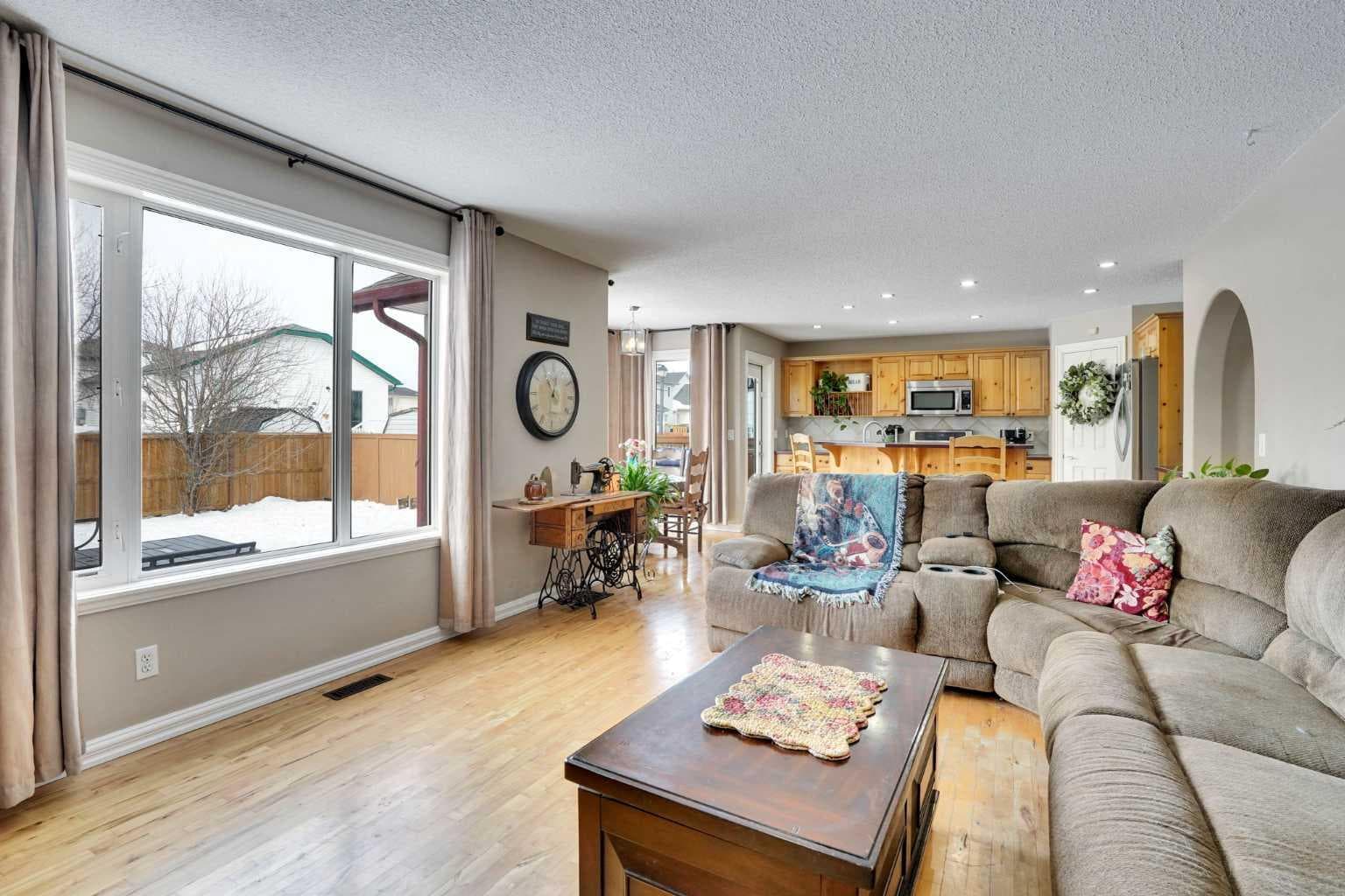 251 Lakeview Cove 