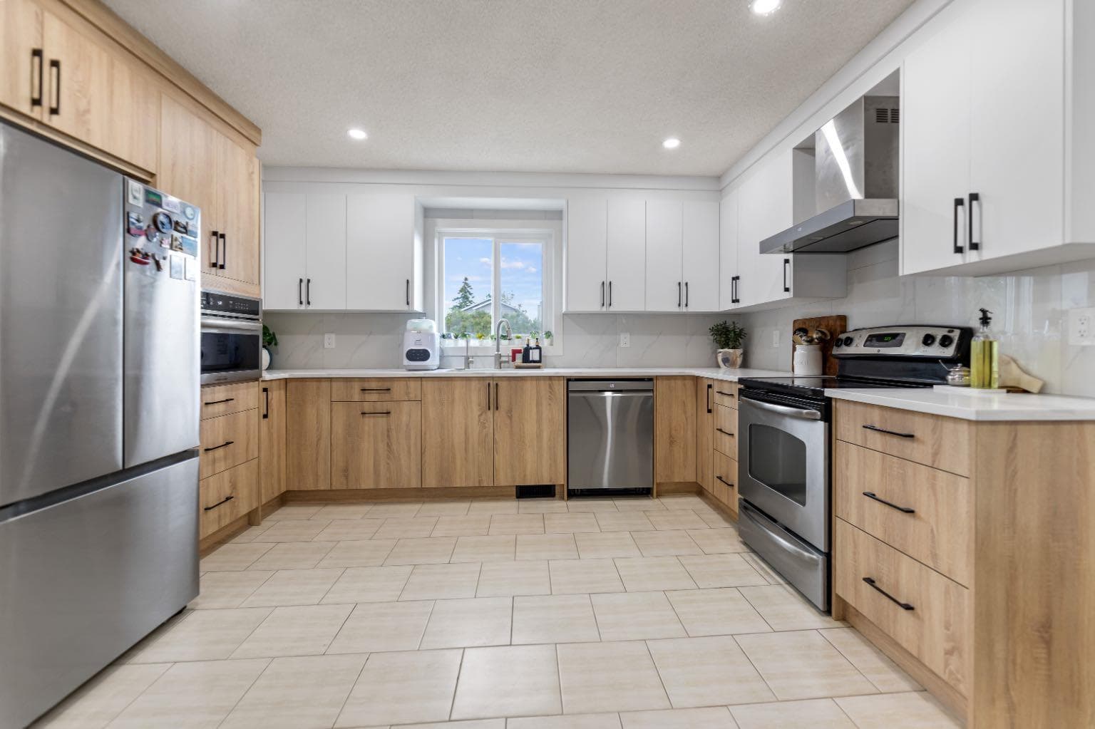 2 ELDORADO Road SE