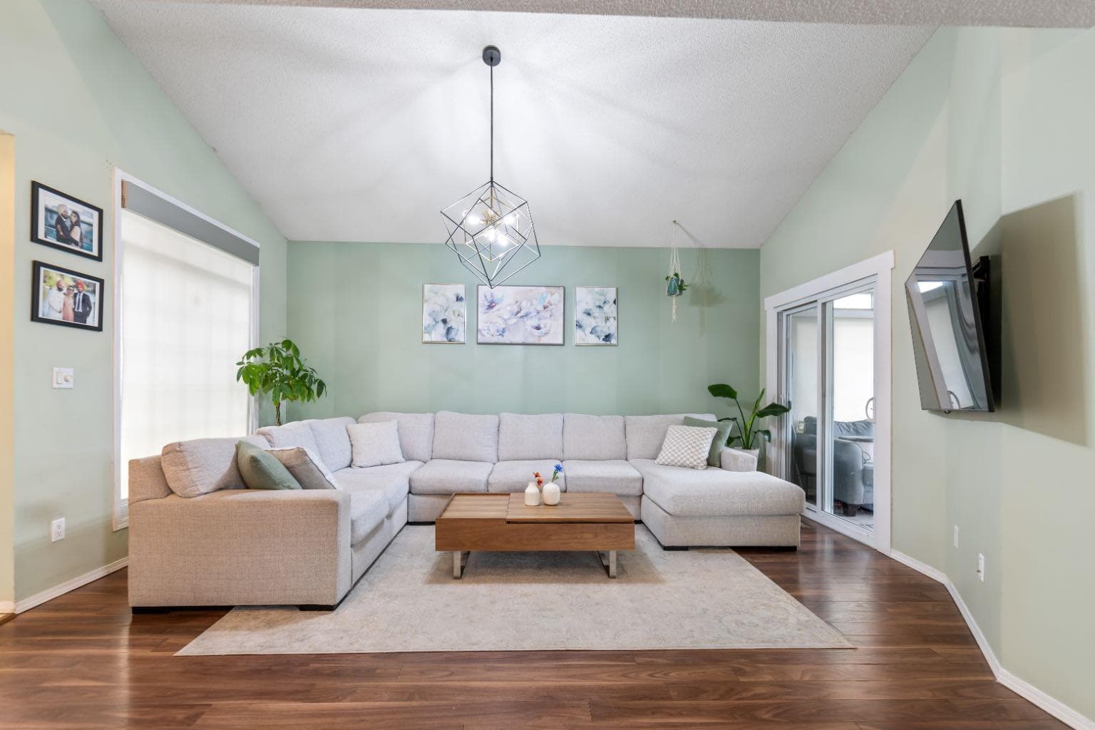 2 ELDORADO Road SE