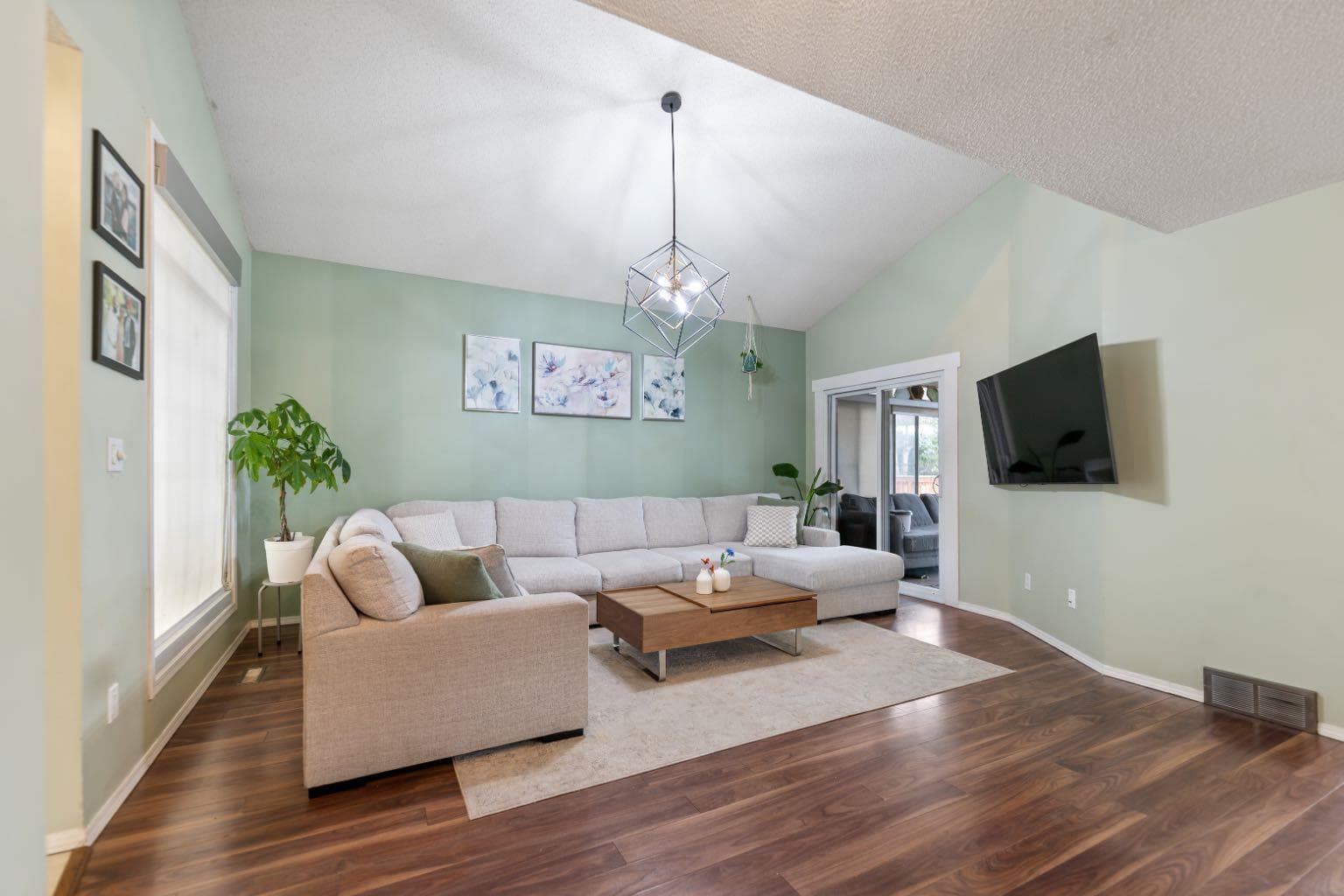 2 ELDORADO Road SE