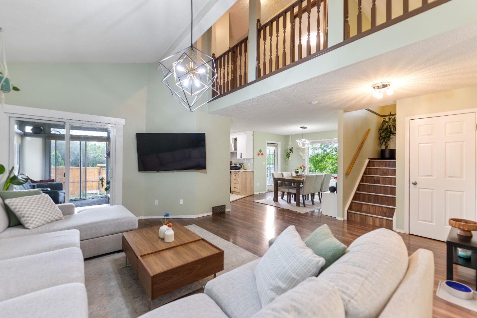 2 ELDORADO Road SE