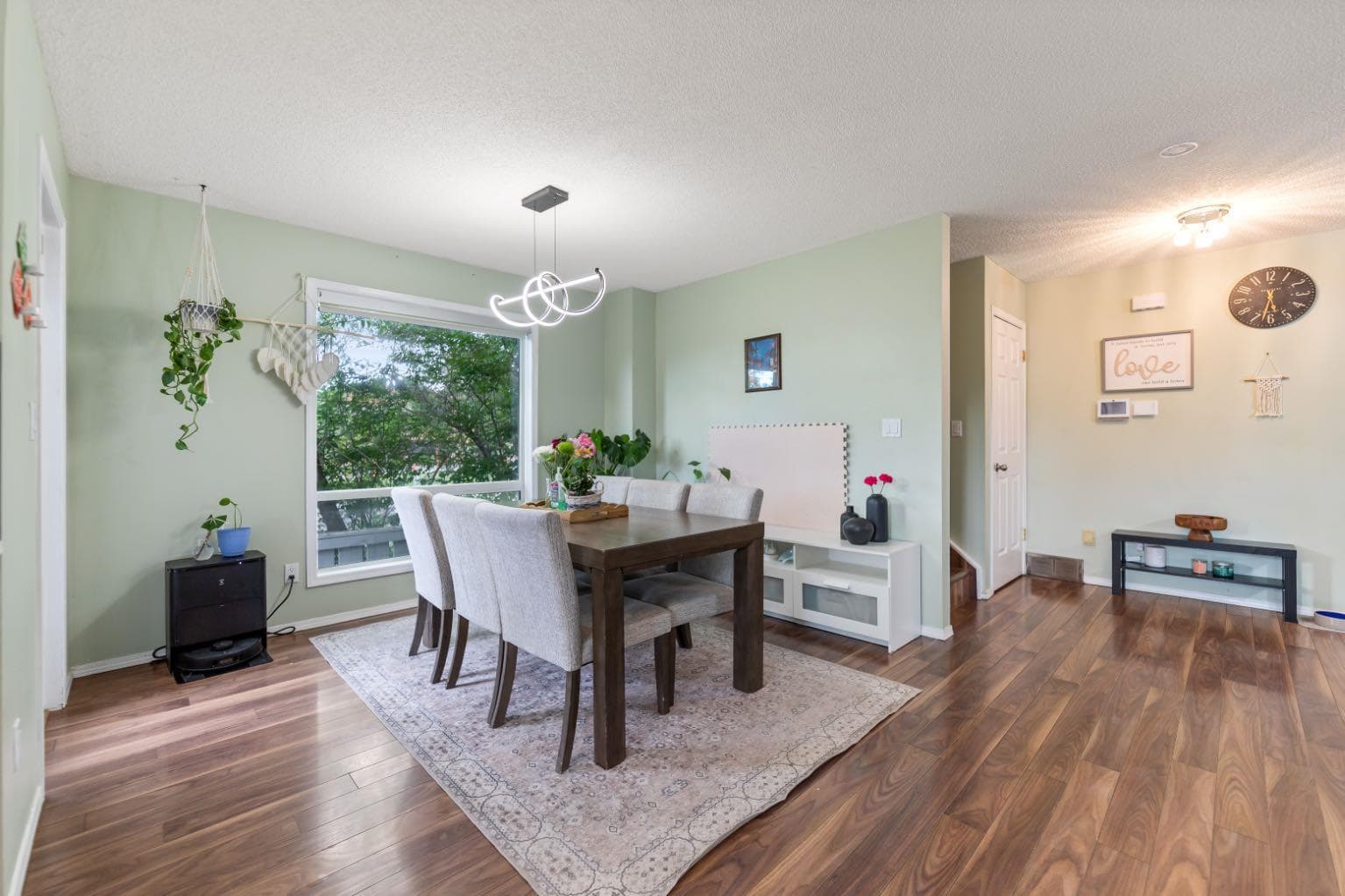 2 ELDORADO Road SE